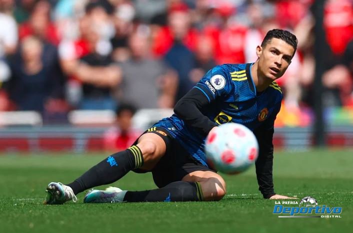 Cristiano Ronaldo no encuentra el camino para salir del Manchester United