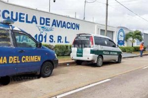 Allanamiento de hangares en busca del piloto que viajaba con Dorado
