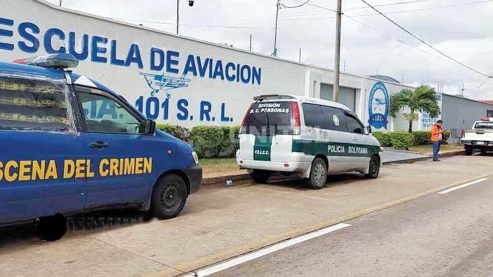 Allanamiento de hangares en busca del piloto que viajaba con Dorado