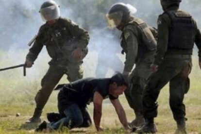 Condena a policías por represión a indígenas del Tipnis