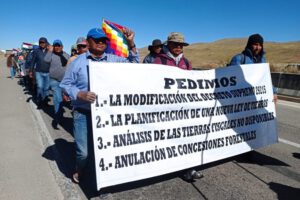 Marcha por tierras en La Paz