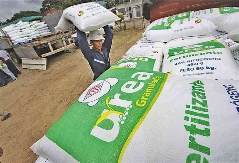 Producción de fertilizante en la nueva planta de urea