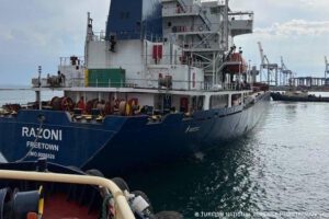 Buque Razoni cargado con 28.000 toneladas de maíz rumbo al Líbano