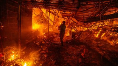 Incendio en el Mercado Mutualista consume más de 1.000 de puestos