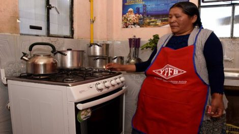 Facturación electrónica YPFB para servicios de gas