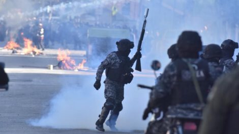 Conflicto de Adepcoca en La Paz