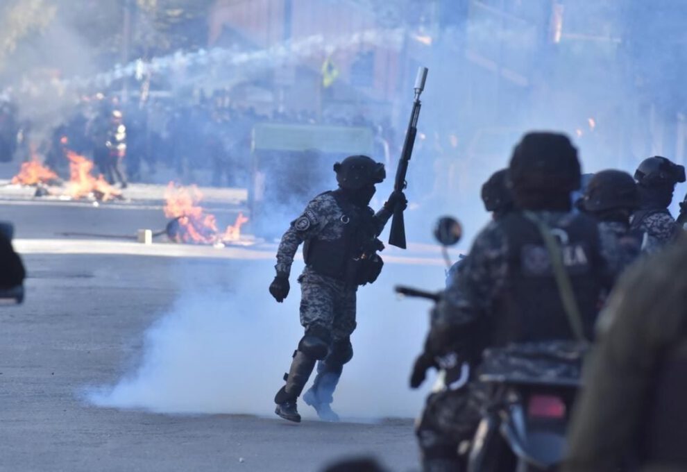 Conflicto de Adepcoca en La Paz