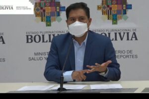 El ministro de Salud, Jeyson Auza durante una conferencia de prensa sobre la viruela del mono