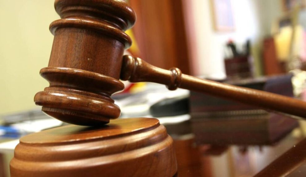 Decreto Supremo 4757 como instrumento de limpieza política