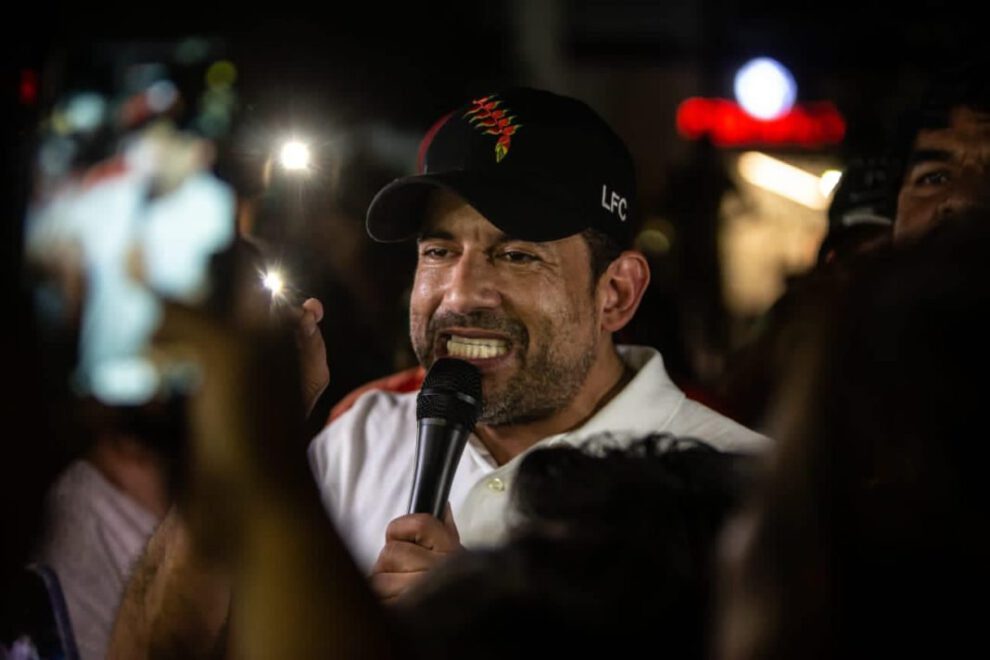 Camacho se queda solo tras rechazo de sectores sociales en Santa Cruz