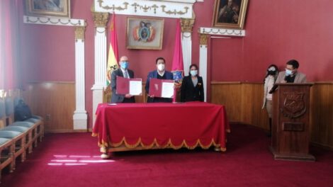 Memorándum de entendimiento firmado por GAMO y ONU-Hábitat para desarrollo sostenible en Oruro