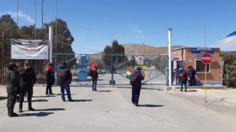 Mineros de Huanuni exigen la presencia del ministro de Minería
