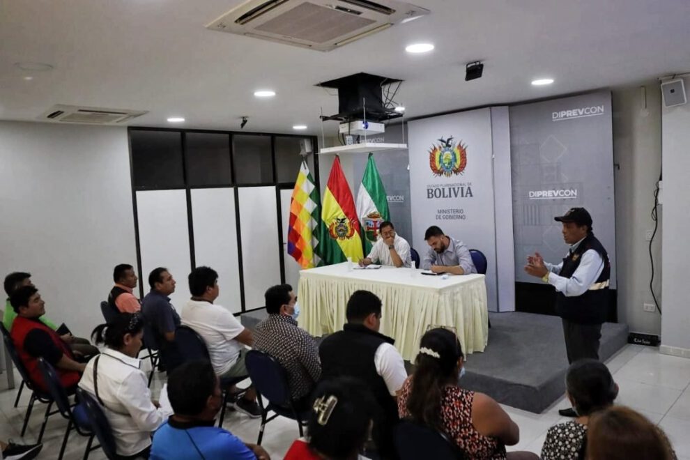 Gobierno reconstruirá el mercado Mutualista tras incendio