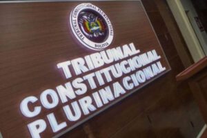 Funcionario del TCP destituido por cobrar $ 1.000 por una sentencia