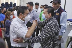Jhonny Fernández junto a Luis Arce en reunión