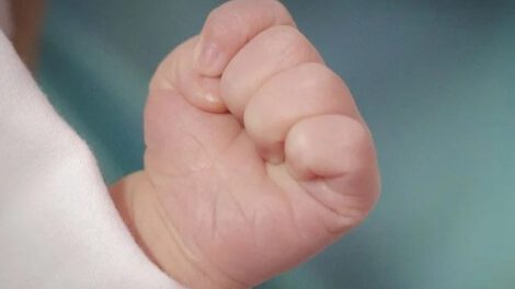 Aprehenden a mujer acusada de trata con un bebé que no era suyo