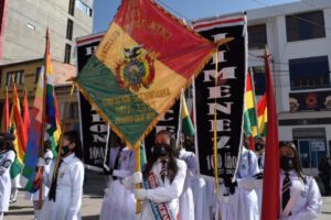 Actos cívicos en Oruro por las fiestas patrias