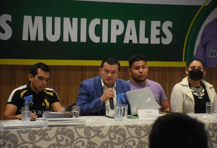 Rechazo al paro en Santa Cruz por Jhonny Fernández y la FUL