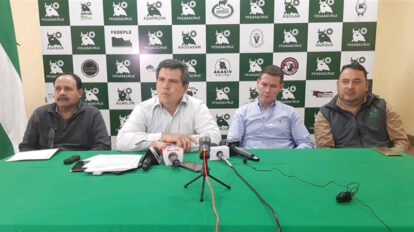 Ganaderos en emergencia por bloqueo de carreteras en Santa Cruz