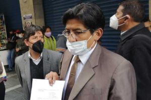 Jesús Vera sentenciado por destrozos a buses PumaKatari