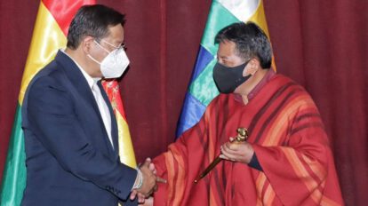 Luis Arce viaja a Colombia para la posesión de Gustavo Petro