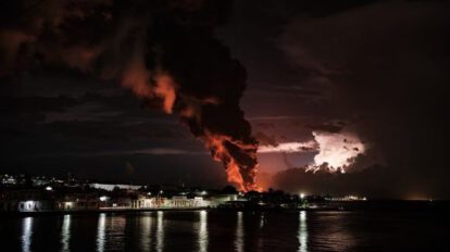 Incendio en Matanzas tras colapso de tanque de combustible
