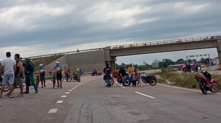 Paro en Santa Cruz por el Censo