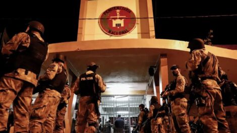 Intervención en cárcel paraguaya tras la fuga de 35 reos