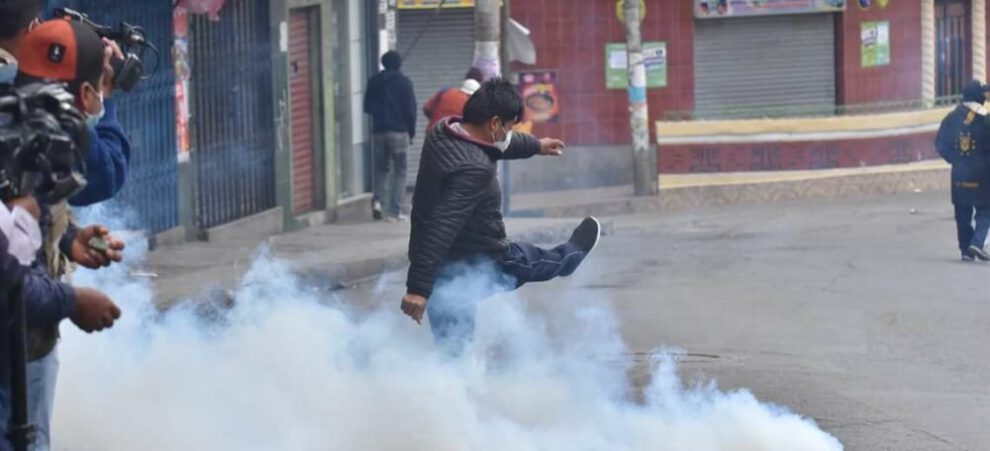 Conflicto de Adepcoca en La Paz