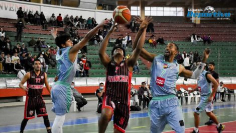 Pichincha ante San Simón en los playoffs de la Libobásquet