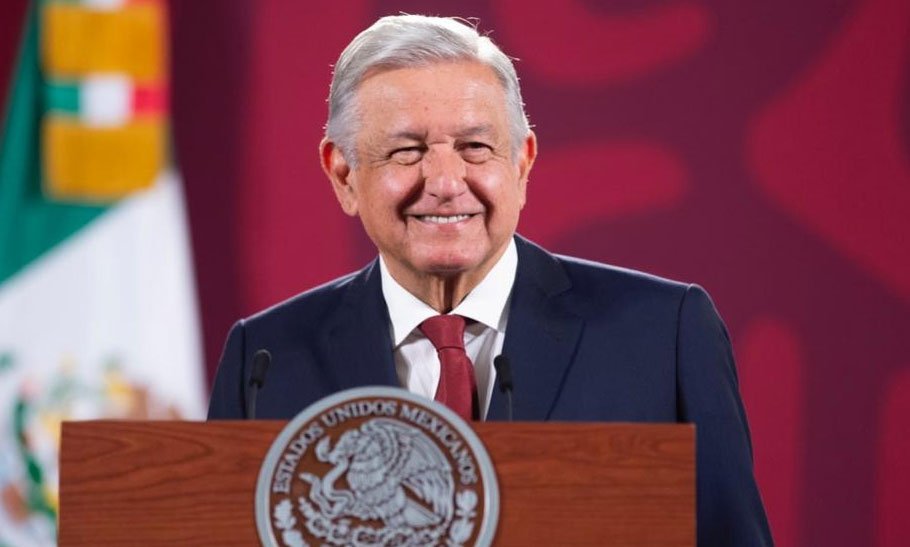Contratación de médicos cubanos en México