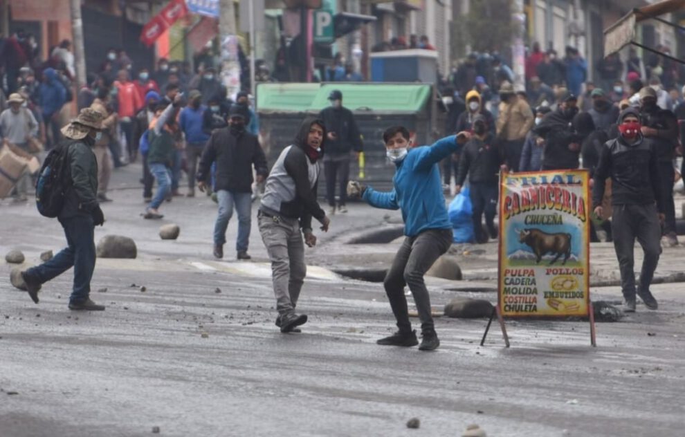 Periodista amenazado por conflicto cocalero
