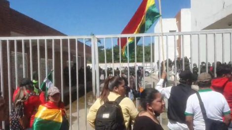 Carlos A.A. aprehendido en posesión de explosivos durante el paro de 48 horas en Santa Cruz