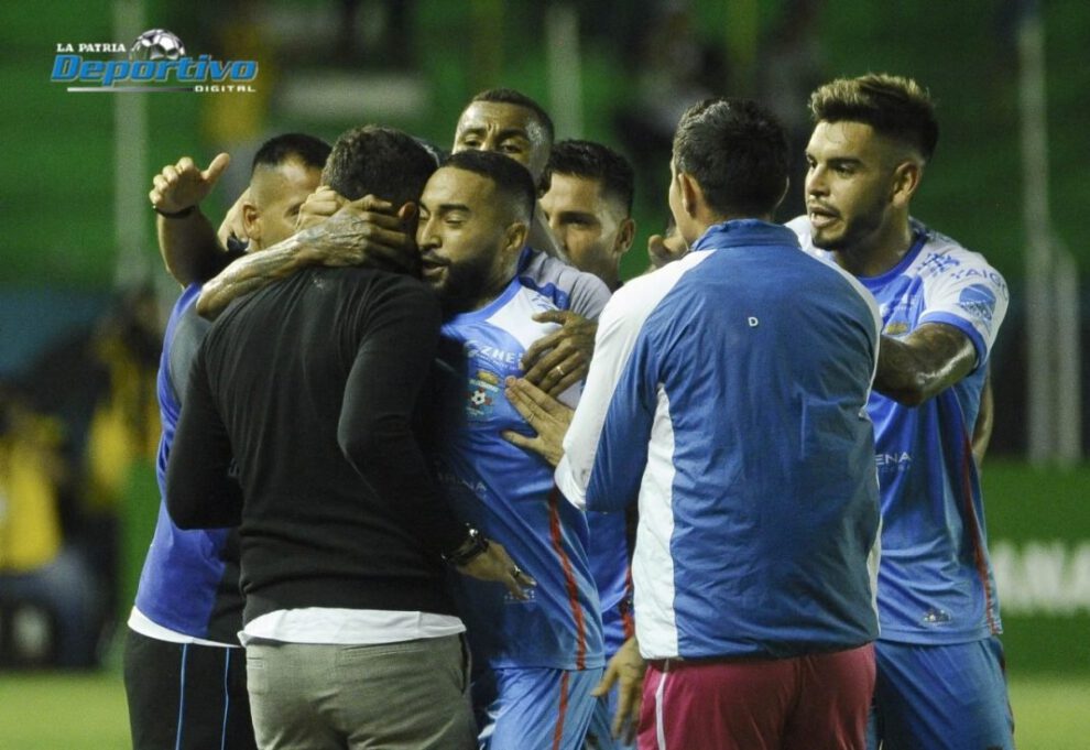 Entrenadores en la División Profesional