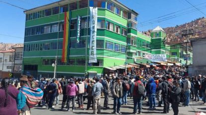 Cocaleros de Adepcoca exigen el cierre del mercado paralelo en La Paz