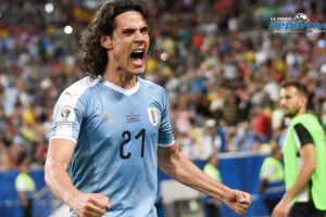 Edinson Cavani interesado en jugar en el Valencia