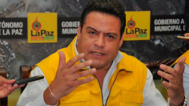Luis Revilla en conferencia de prensa sobre el caso Pumakataris