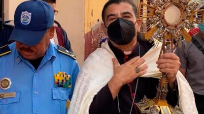 obispo Rolando Álvarez detenido en Nicaragua