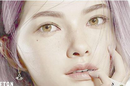 Influencer virtual Ana con tecnología hiperrealista