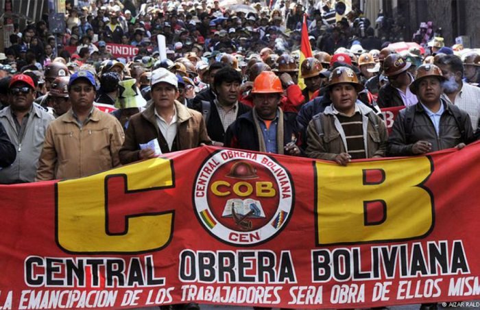 Gran marcha en defensa del Gobierno convocada por la Central Obrera Boliviana