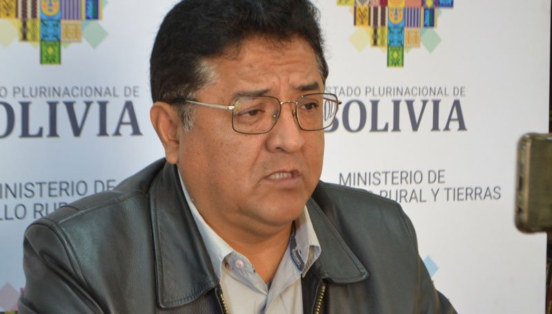 El ministro resaltó que se trata de un conflicto interno de los cocaleros