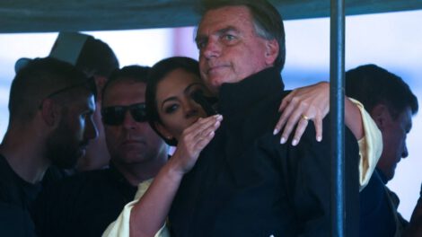 Bolsonaro afirma que respetará resultado de las elecciones si son transparentes