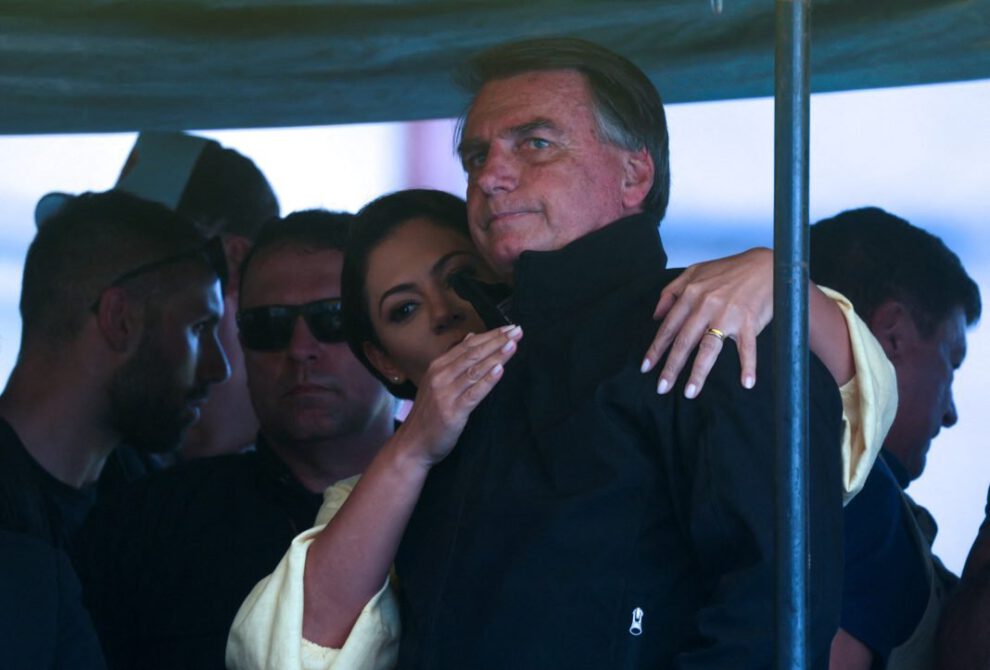 Bolsonaro afirma que respetará resultado de las elecciones si son transparentes