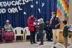 Educación en salud oral en Curahuara de Carangas