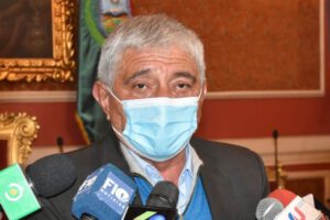 Arias considera que iniciativas como la marcha del jueves dañan al Gobierno