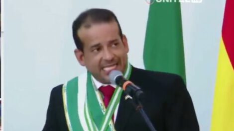 Luis Fernando Camacho investigado por compra de carro bombero