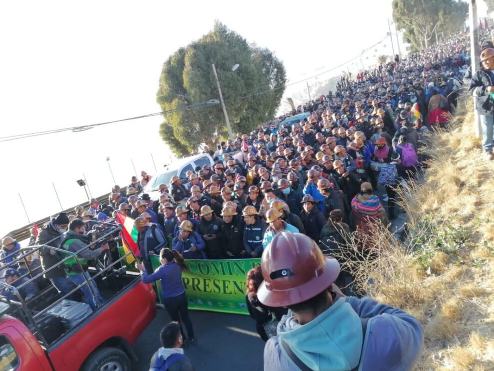 Movimientos sociales afines al Gobierno en defensa de Luis Arce