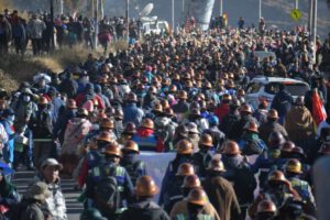 Marcha del sector minero en respaldo al Gobierno