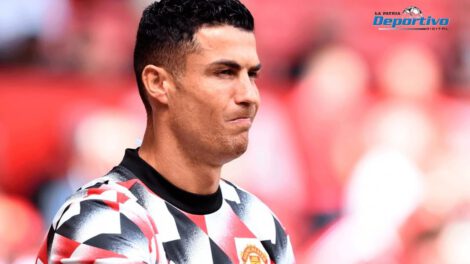 Cristiano Ronaldo busca salir del Manchester United para jugar la Champions League