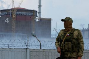 Central nuclear en Ucrania desconectada temporalmente